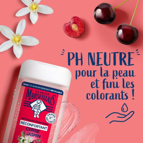 Le Petit Marseillais | Gel Douche Extra Doux Réconfortant Cerise & Jasmin (flacon de 250 ml) – 92% d'ingrédients d'origine naturelle – pH neutre pour la peau et sans colorant – Image 3